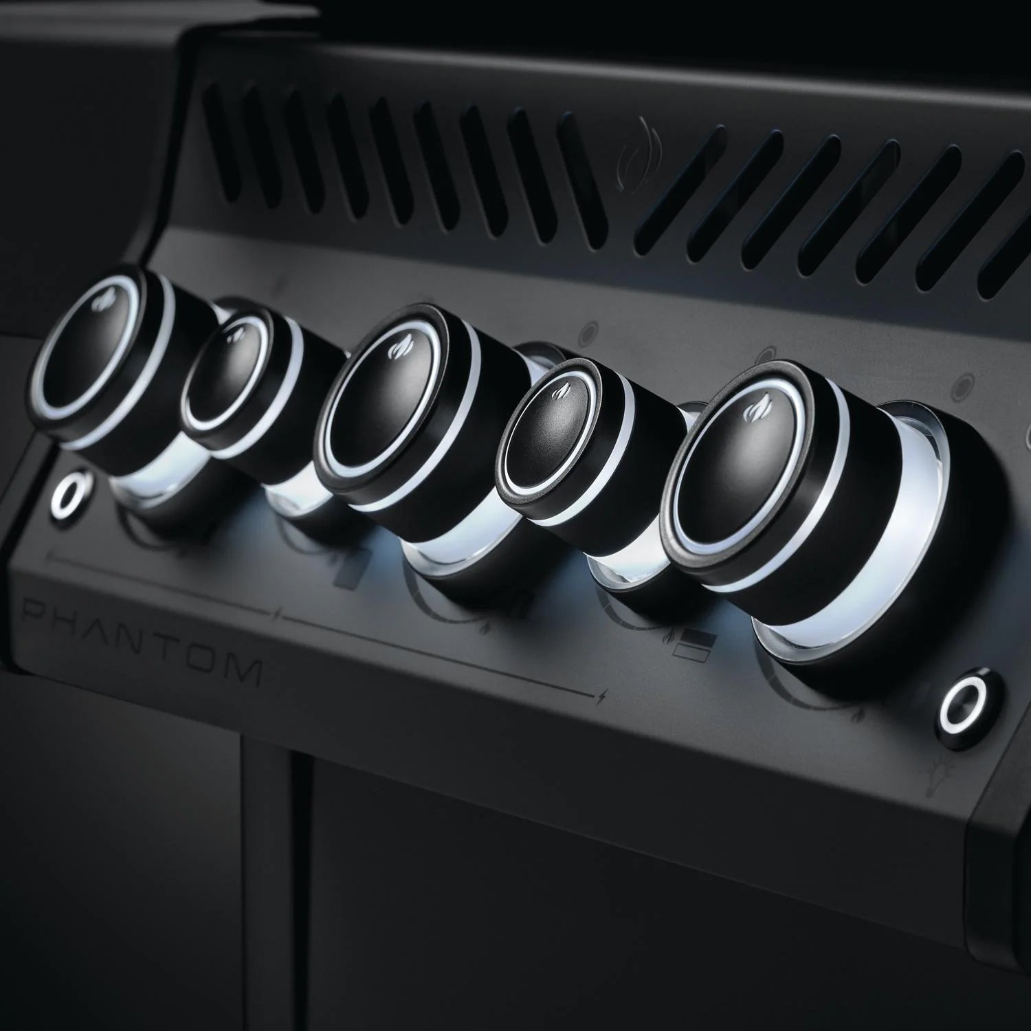 Napoleon Phantom Rogue SE 425 Propane Gas Grill – Matte Black 3-Burner Grill with Infrared Side Burner